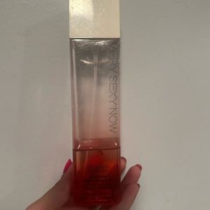 Victoria's Secret The Beauty of Brazil VERY SEXY NOW 8.4 oz Spray Mist 30% full